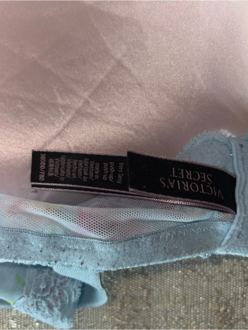 Victoria's Secret BOMBSHELL Light Blue Floral Lace Push-Up Bra